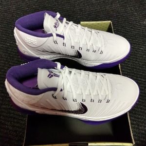 Men’s Nike Kone ad purple new size 9